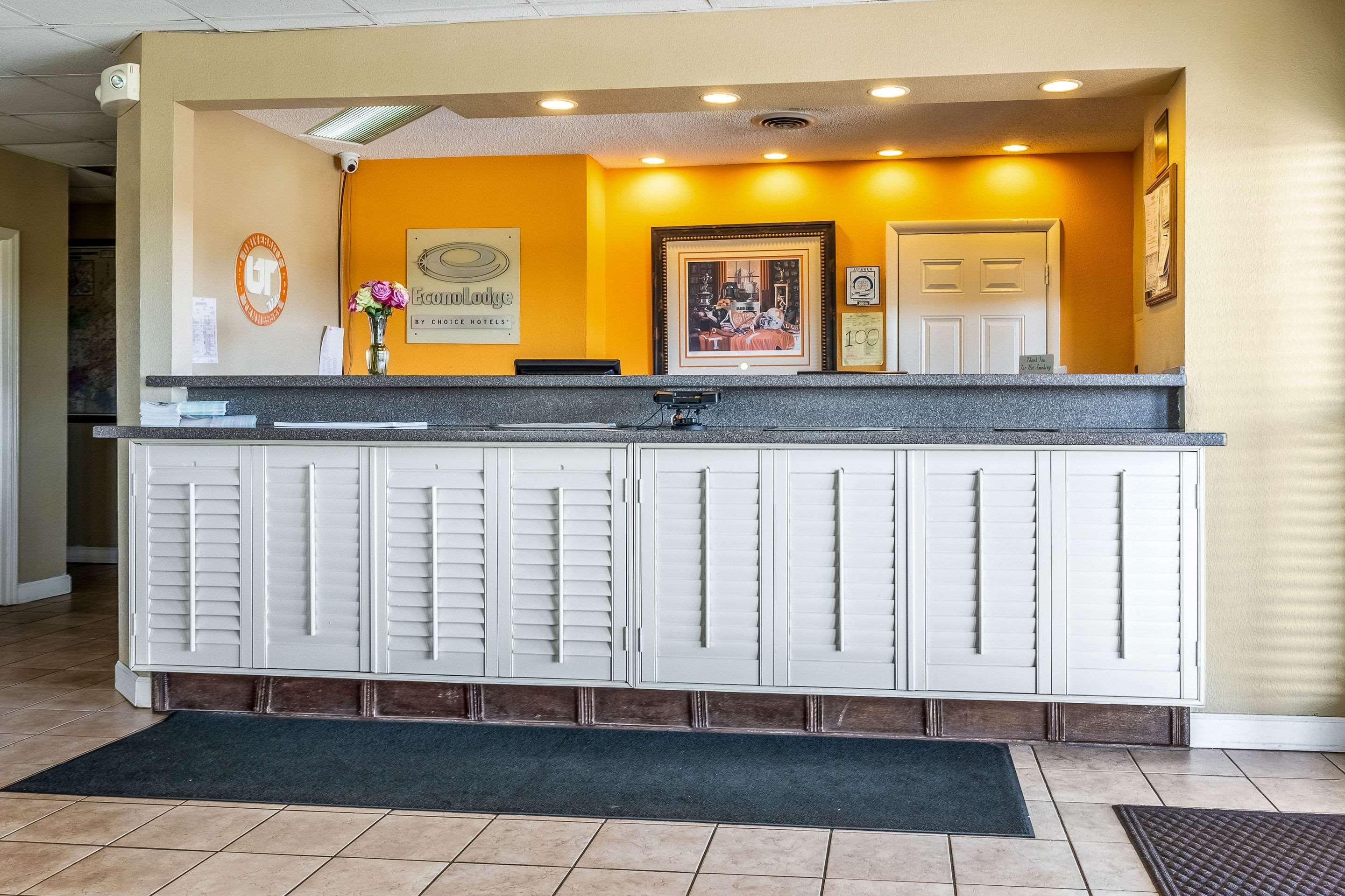 Econo Lodge Knoxville Bagian luar foto