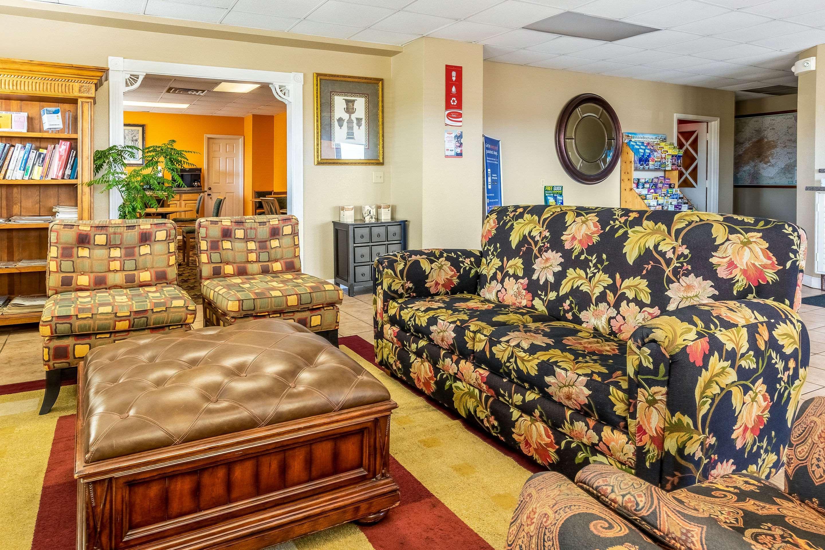 Econo Lodge Knoxville Bagian luar foto